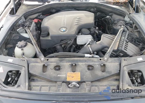 2013 BMW 528I xDrive z USA, uszkodzony, nr VIN WBAXH5C50DDW13775